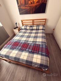 Struttura letto matrimoniale con doghe