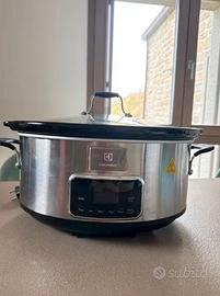 Slow cooker electrolux