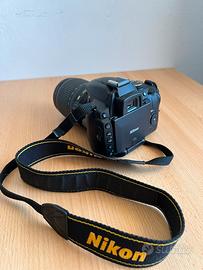 Nikon D5000 + obiettivi ed accessori