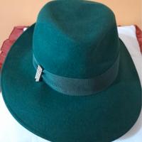 Cappello elegante