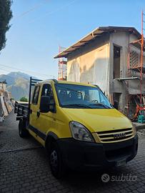 Iveco Daily 35C12 doppia cabina