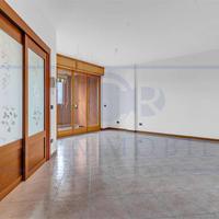 TRILOCALE CON TERRAZZINO BOX E POSTO AUTO