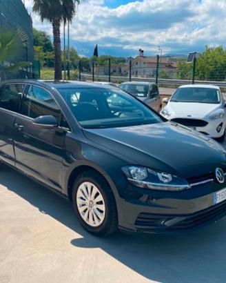 Volkswagen Golf 1.6 TDI 115 CV 5p. Trendline BlueM