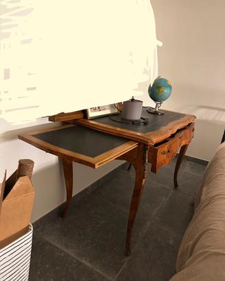 Scrivania  stile Luigi XV