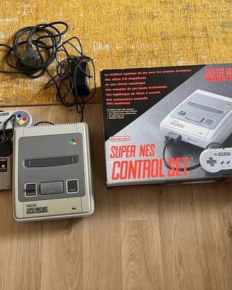 Console Super Nintendo SNES + manette,câbles, boît