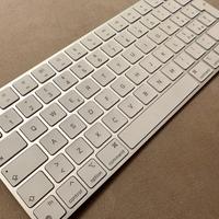 Tastiera Magic Keyboard APPLE con touch ID