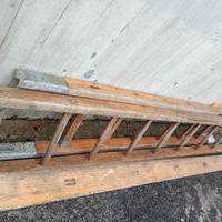 scale in legno all'italiana. 