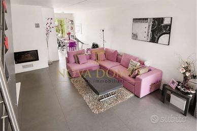 Porzione di Villa in Residence Privato: Eleganza,