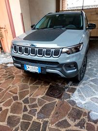 annuncio auto