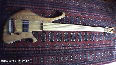 Basso 6 corde fretless