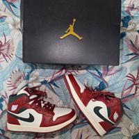 Air Jordan 1 Mid Rosse Verdi 38