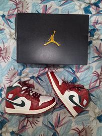 Air Jordan 1 Mid Rosse Verdi 38