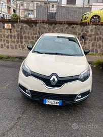 Renault Captur del 2011 disel zona acireale