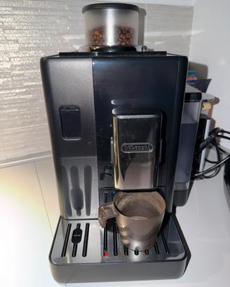 Rivelia De Longhi macchina caffè automatica
