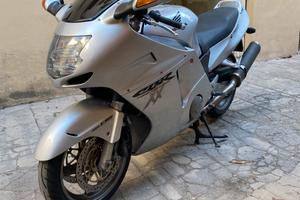 Honda cbr 1100 xx anno 2001