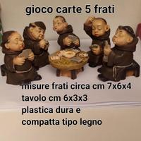 5 FRATI GIOCANO A CARTE 