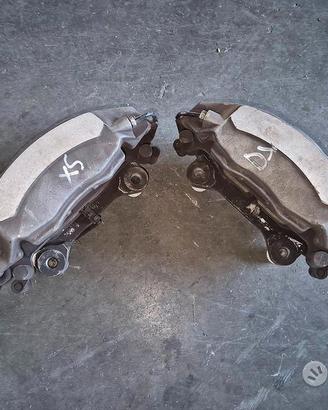 Pinze Freno Anteriori 4 POT Per Audi A4 B9 2.0 TD