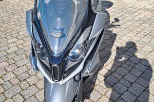 scooter 350 kimco anno 2016 km.16500, tenuto bene 