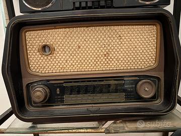 Vecchia radio anni 60
