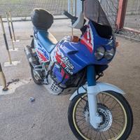 Africa twin 750 RD07  Asi