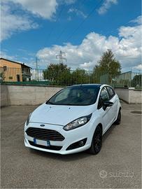 Ford Fiesta 1.5 TDCi Black and White Edition