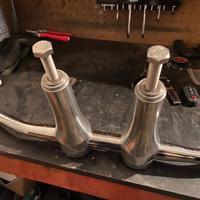 Manubrio per moto custom con riser