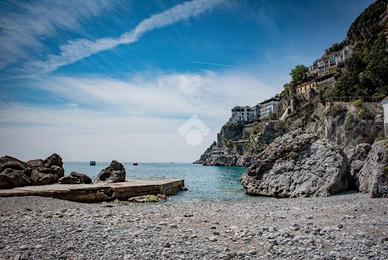 MONOLOCALE A AMALFI