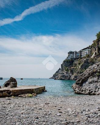MONOLOCALE A AMALFI