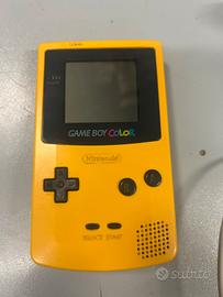 Nintendo Game Boy Color usato