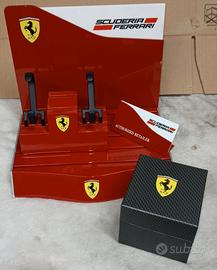 Kit espositore Ferrari orologi e gadget