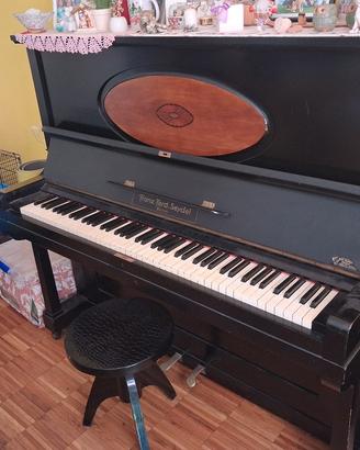 Pianoforte verticale