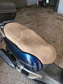 scooter Aprilia Scarabeo 250 i.e