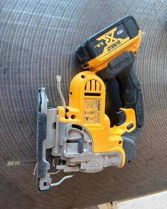 Seghetto alternativo DeWalt DCS331 18V XR
