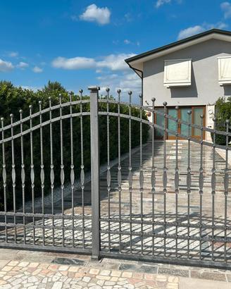 Cancello e cancelletto ferro battuto