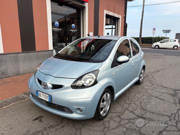 Toyota Aygo 1.0 12V VVT-i 5 porte Sol Automatica