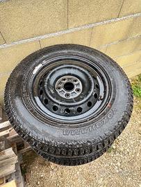 Gomme al 90%, con cerchi in ferro