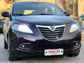 Lancia Ypsilon 1.3 MJT 95CV Platinum FULL/Pelle