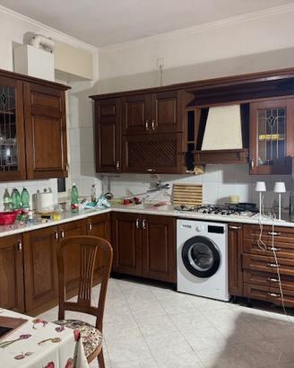 Cucina in legno mogano completa  elettrodomestici