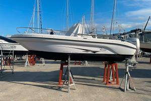 Ranieri Voyager international 19