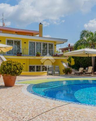 VILLA SINGOLA A ARDEA