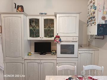 Cucina componibile Veneta Cucine in legno 