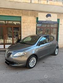 Lancia Ypsilon 1.2 69 CV 5 porte GPL Ecochic Gold