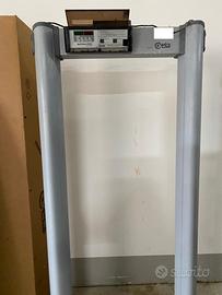 Ceia 02PN8 HI-PE NEW. Metal detector a portale