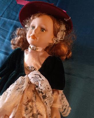 Bambola vintage in porcellana 40 cm
