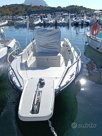 Barca 5,20 metri vetroresina nuova