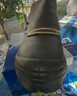 scarpe antinfortunistiche 