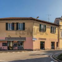 Locale Commerciale - Laveno-Mombello