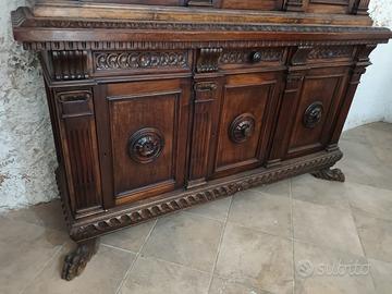 CREDENZA DELL'800 STILE RINASCIMENTALE