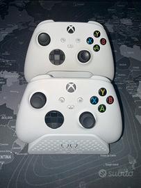 2 Controller Xbox + Base di ricarica – Ottimi