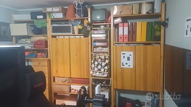 scaffali Ikea Ivar completo di ripiani earmadietti